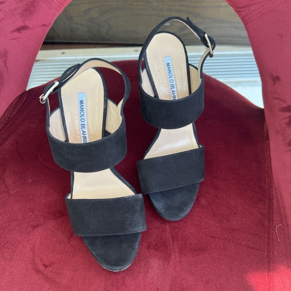 Manolo Blahnik Black Sandals Elegant Slingback Design